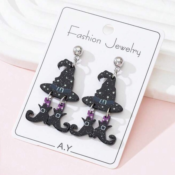 Witch hat and boots dangle earrings NWT Halloween goth - Picture 2 of 3